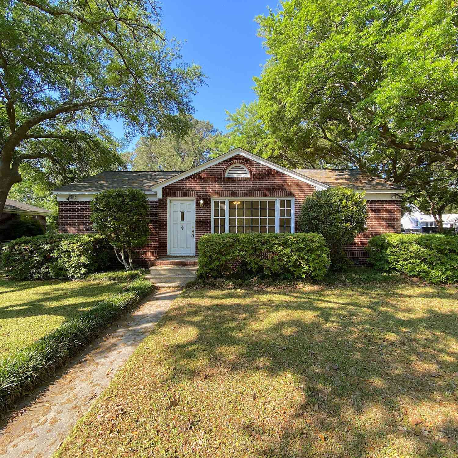 Homes For Rent - 1429 Simmons Street<br/> Mount Pleasant, SC 29464