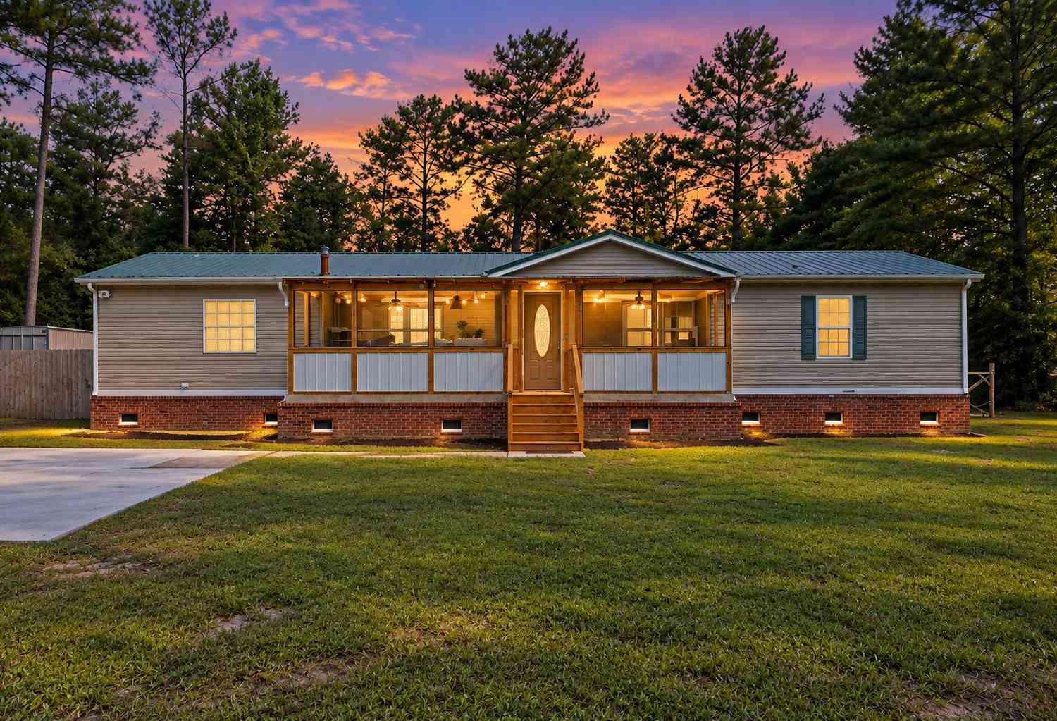 Homes For Sale - 96 Wirsching Lane<br/> Walterboro, SC 29488