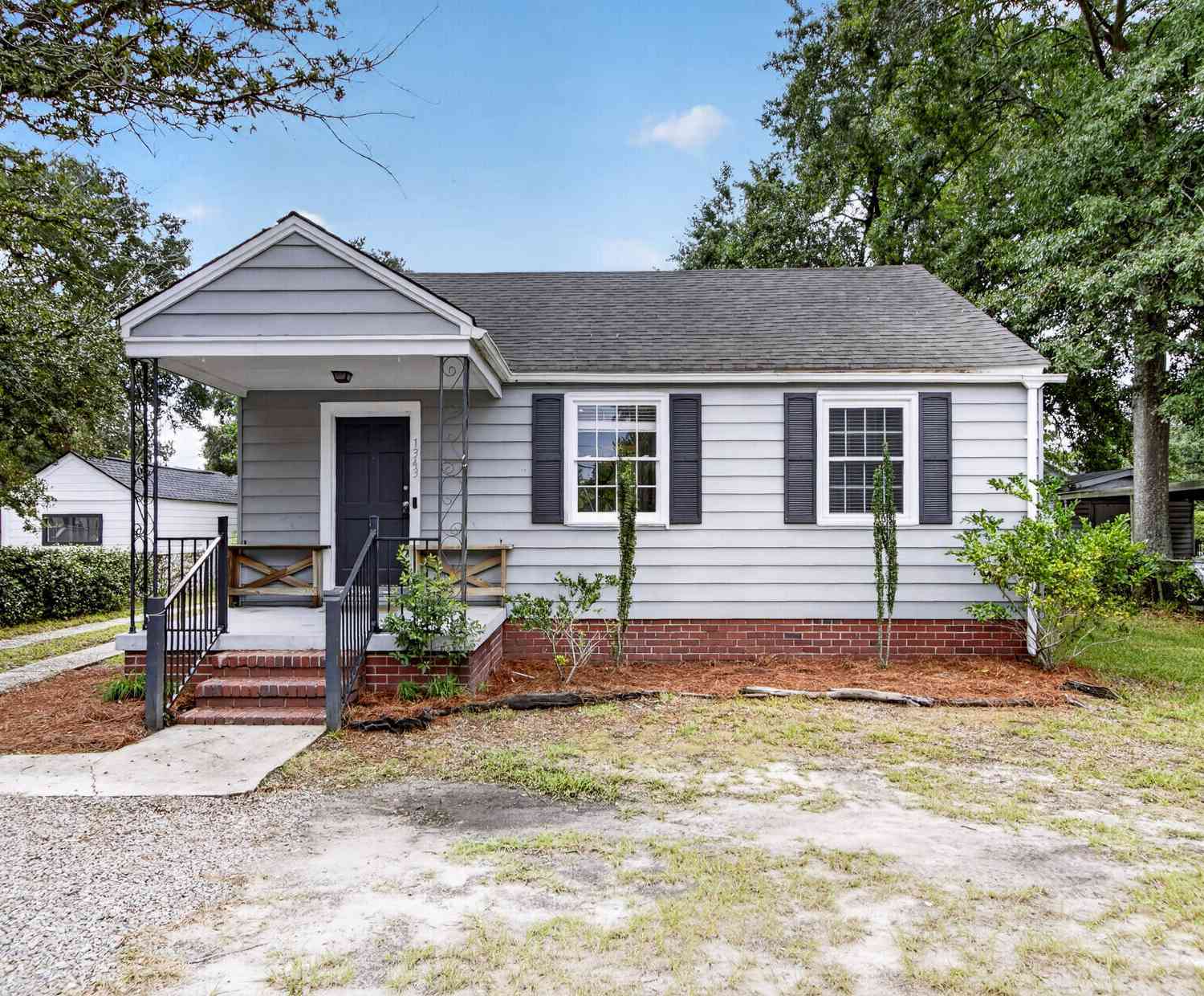 Homes For Sale - 1343 E Montague Avenue<br/> North Charleston, SC 29405