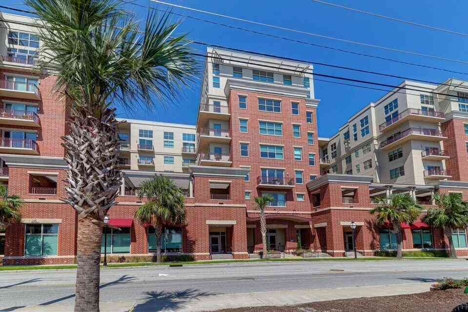 Homes For Sale - 150 Bee Street #806<br/> Charleston, SC 29401