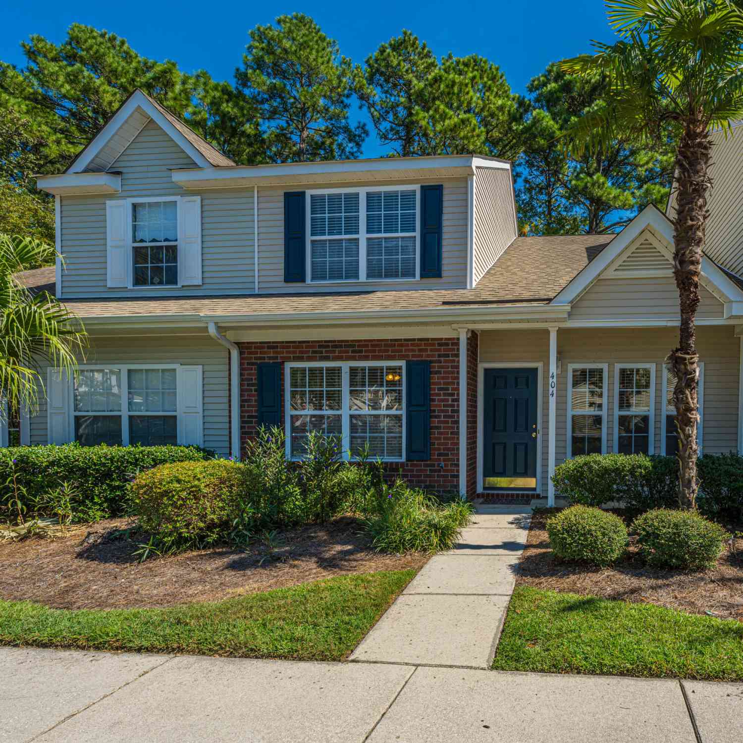 Townhouse For Sale - 404 Tree Branch Circle<br/> Summerville, SC 29483