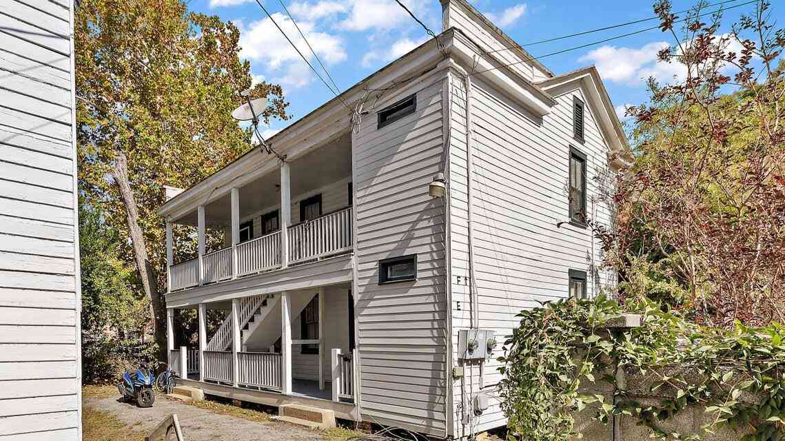 Homes For Rent - 138 Line Street #B<br/> Charleston County, Charleston, SC 29403