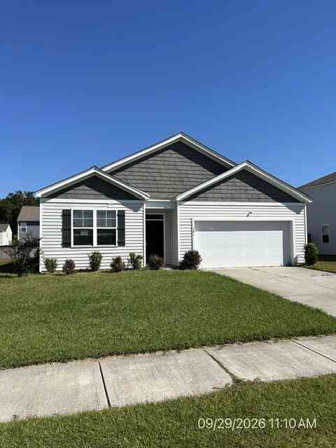 Homes For Sale - 101 Akeley Lane<br/> Summerville, SC 29483