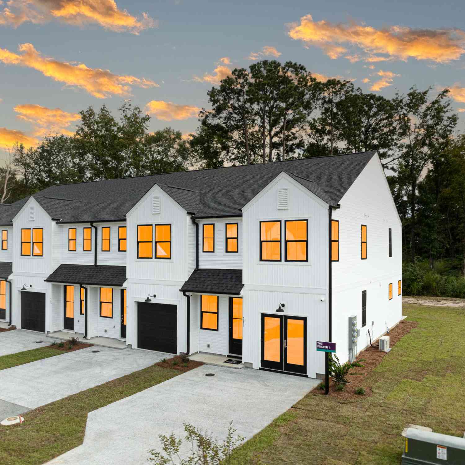 Townhouse For Sale - 5093 Buggs Lane<br/> Summerville, SC 29485