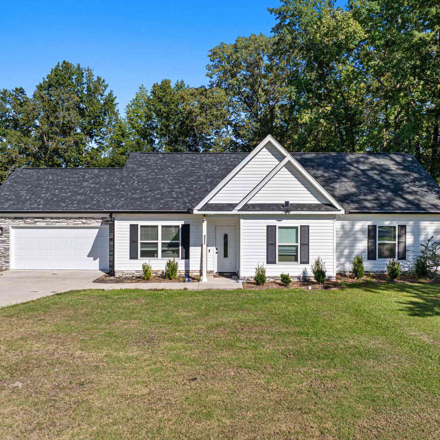 Homes For Sale - 927 Rodney Road<br/> Orangeburg, SC 29115