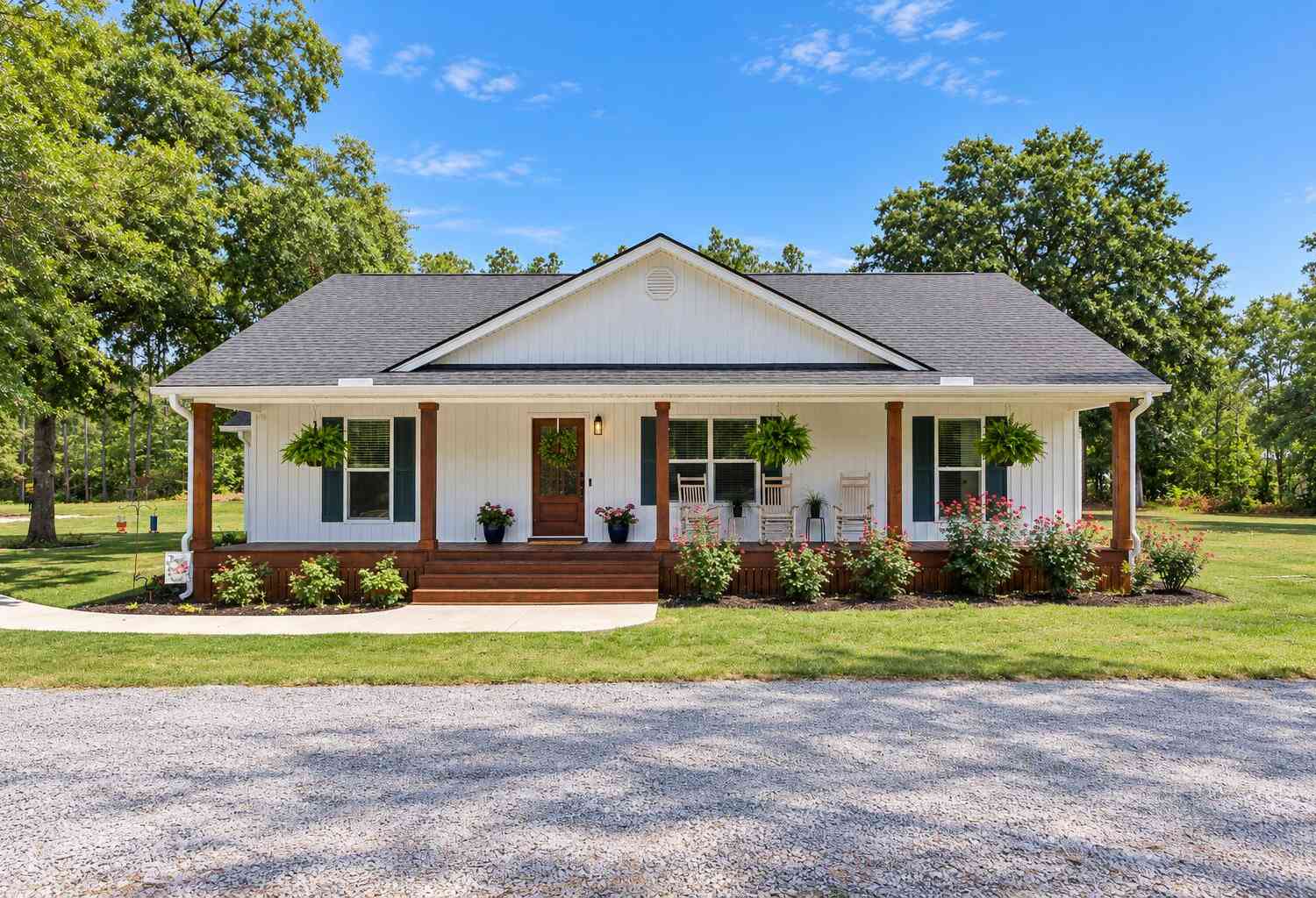 Homes For Sale - 136 Thirteen Way<br/> Cross, SC 29436
