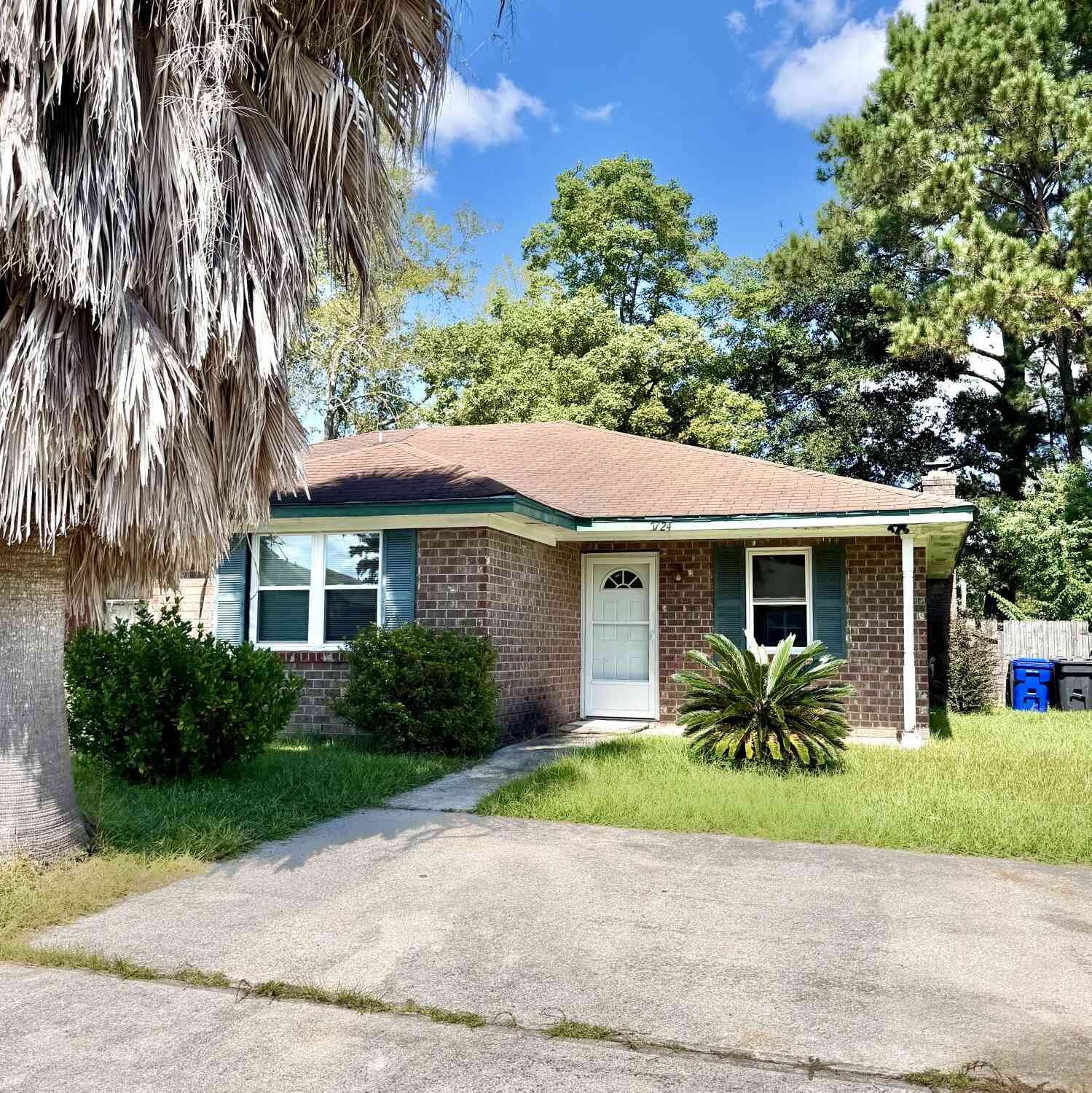 Multifamily For Sale - 7724 Suzanne Drive<br/> North Charleston, SC 29418