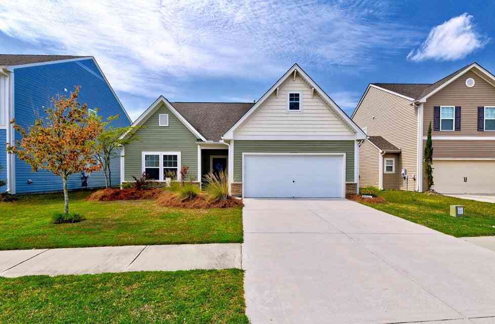 Homes For Sale - 334 Dunlin Drive<br/> Summerville, SC 29486