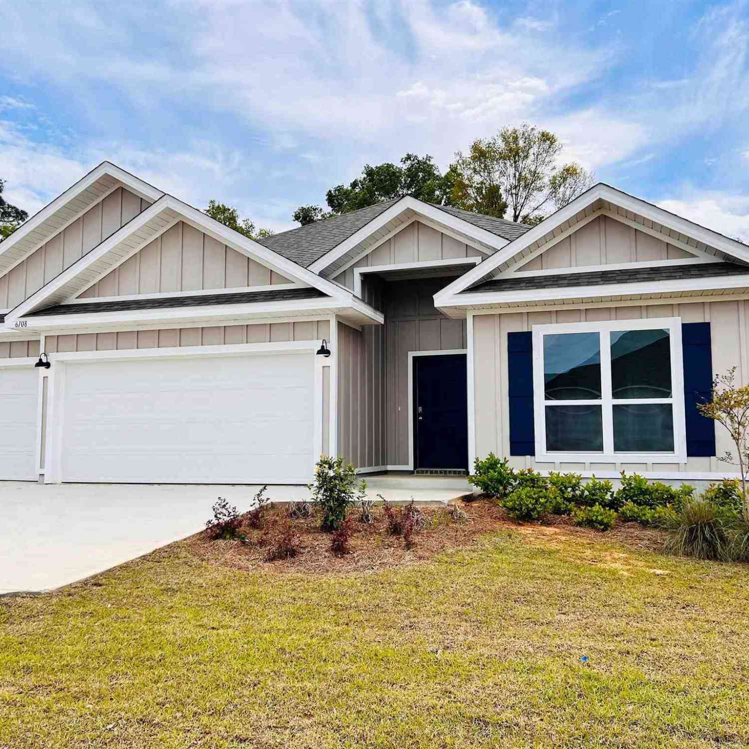 Homes For Sale - 6108 Rutherford Loop<br/> Pensacola, FL 32526