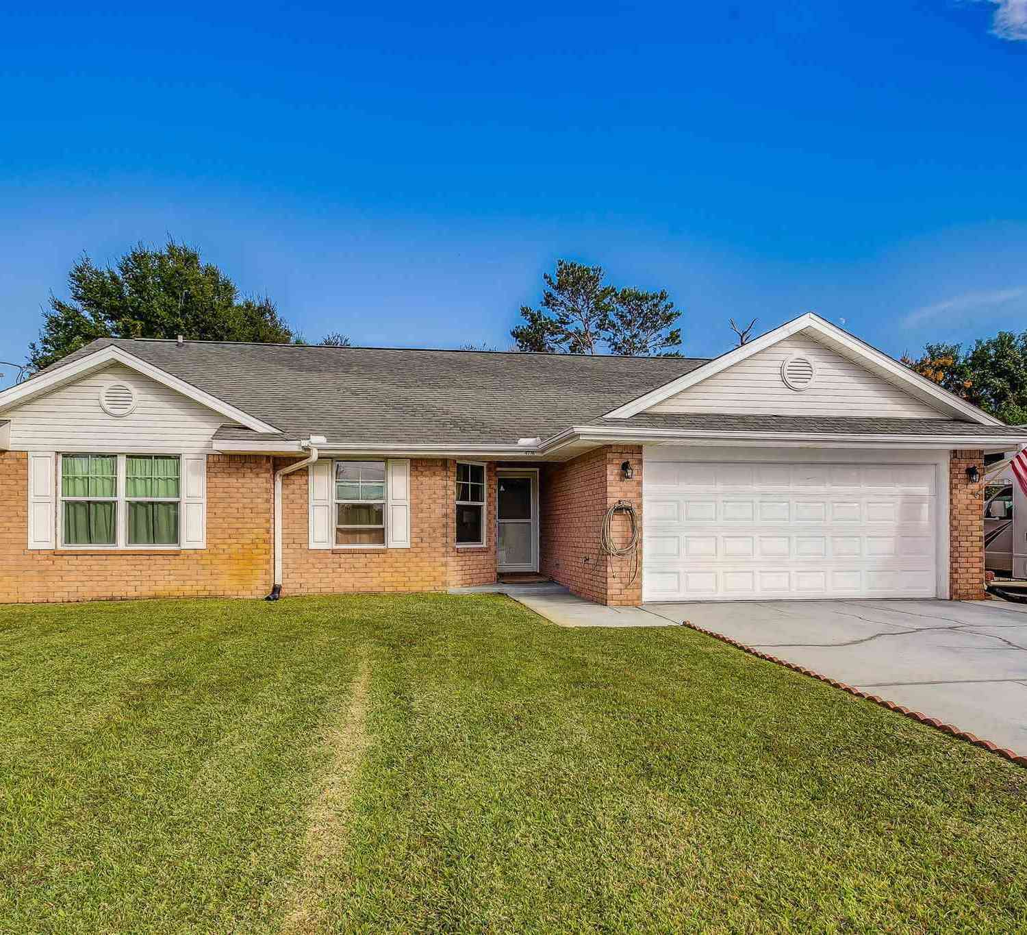 Homes For Sale - 4776 Kitty Hawk Cir<br/> Gulf Breeze, FL 32563