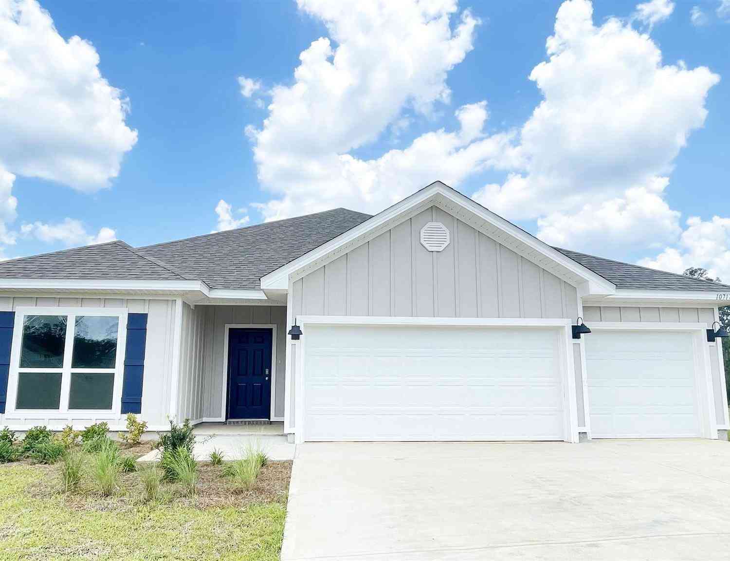 Homes For Sale - 10717 Davenport Loop<br/> Pensacola, FL 32526