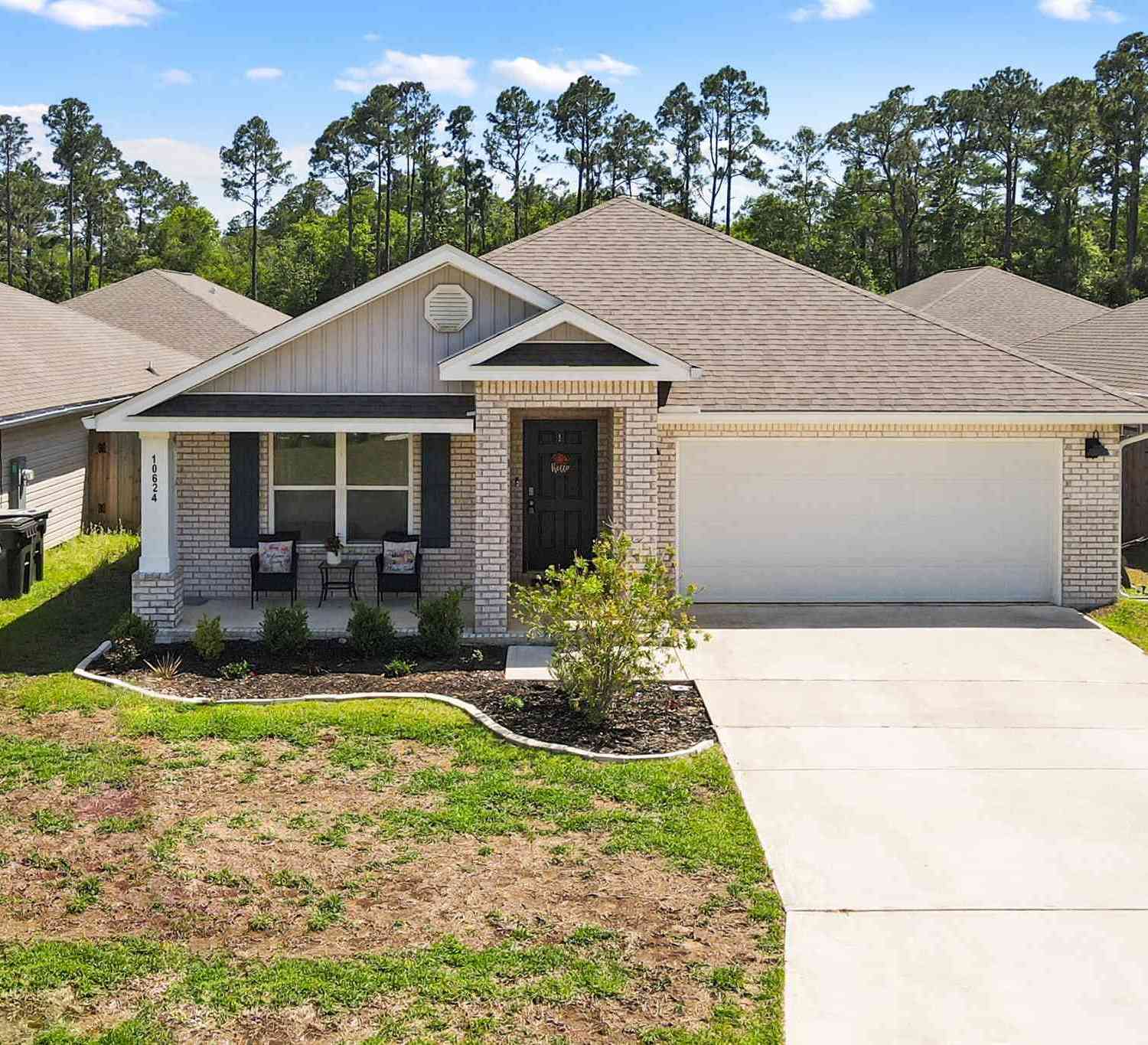Homes For Sale - 10624 Queens Gate Cir<br/> Pensacola, FL 32506