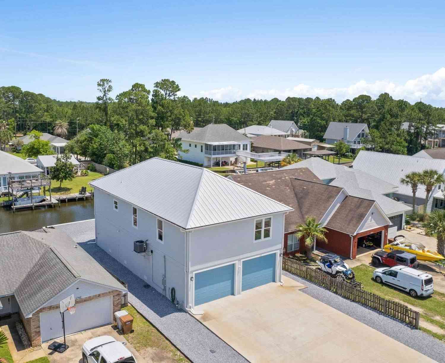 Homes For Sale - 1640 College Pkwy<br/> Gulf Breeze, FL 32563