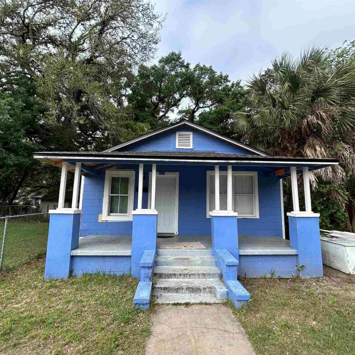 Homes For Sale - 1511 N 7th Ave<br/> Pensacola, FL 32503