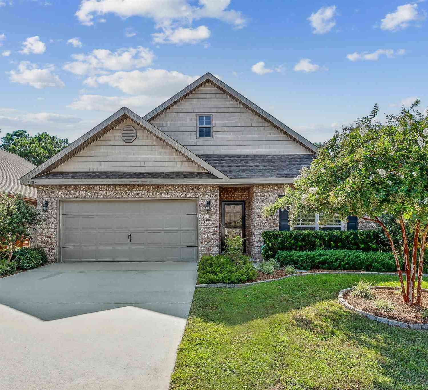 Homes For Sale - 1787 Brantley Dr<br/> Gulf Breeze, FL 32563