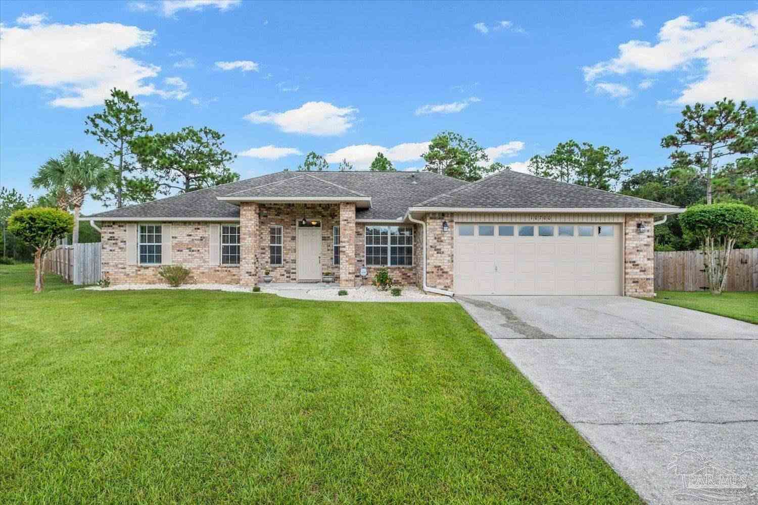 Homes For Sale - 10700 Crosscut Dr<br/> Pensacola, FL 32506
