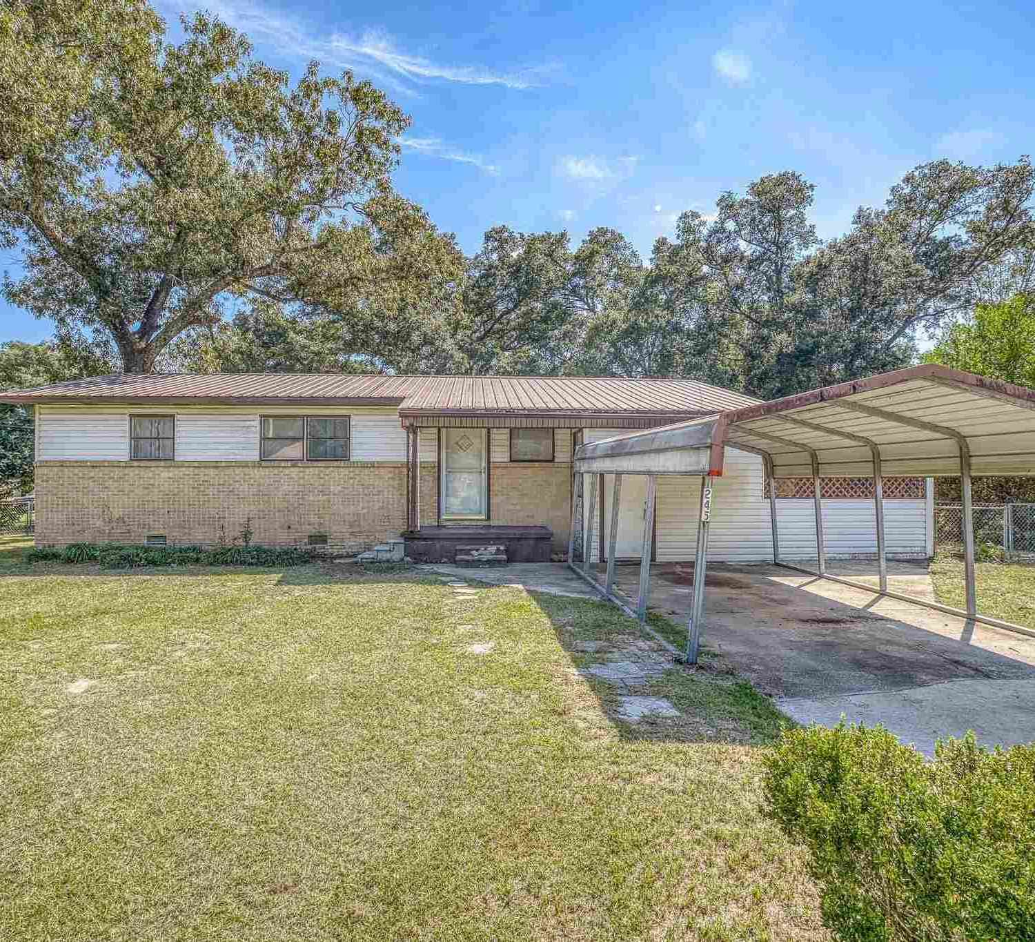 Homes For Sale - 245 Etta St<br/> Pensacola, FL 32514