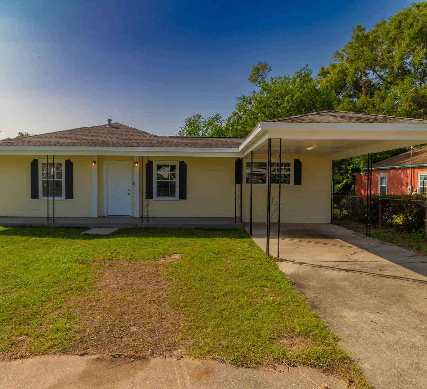 Homes For Sale - 117 Elm St<br/> Pensacola, FL 32506