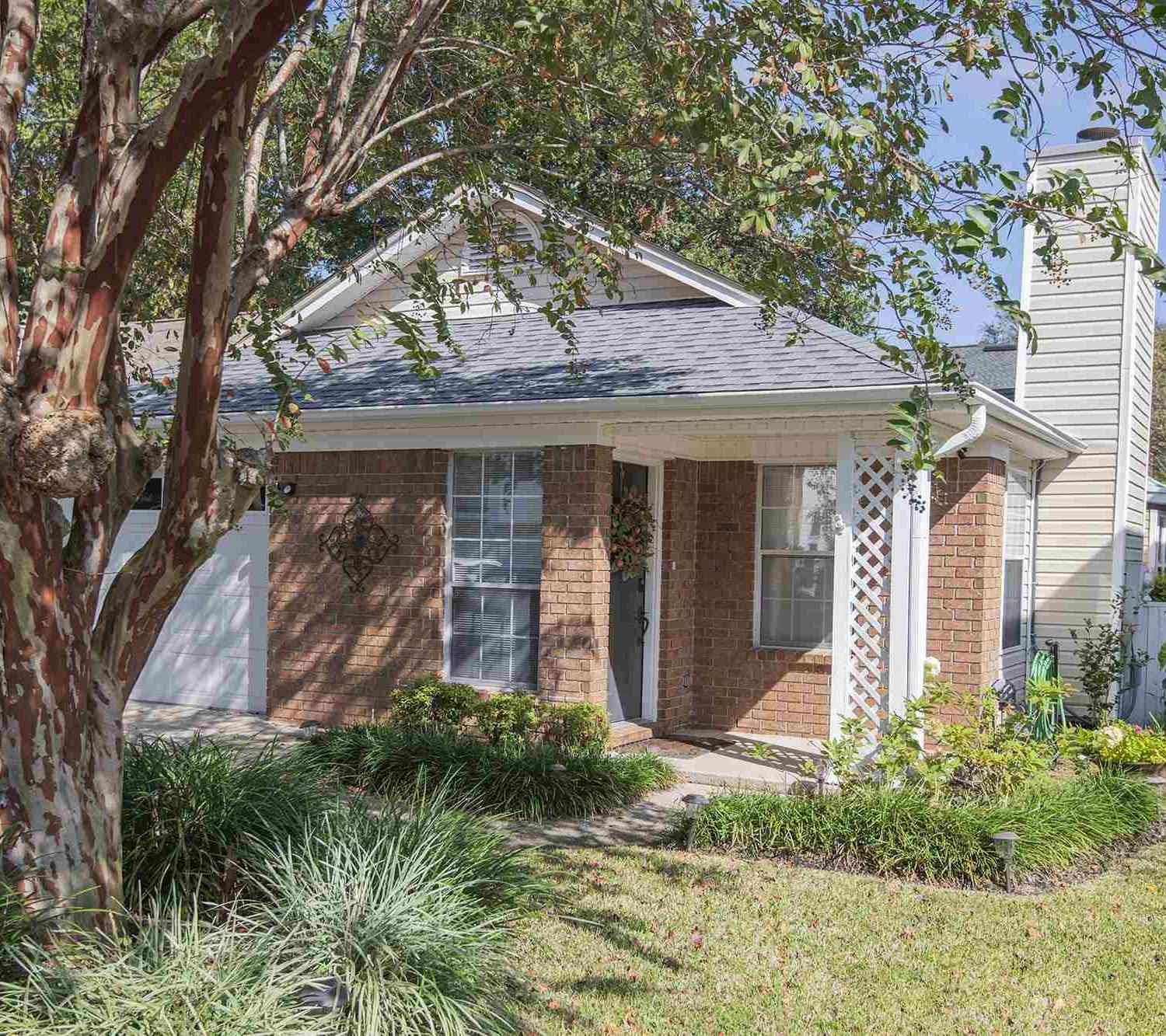 Homes For Sale - 3502 Silvertree Ln<br/> Pensacola, FL 32504