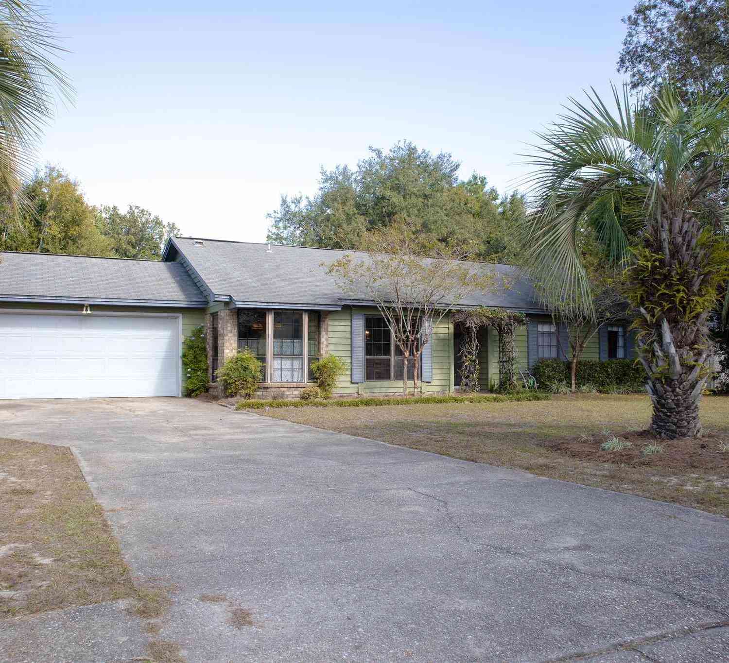 Homes For Sale - 4460 Whisper Dr<br/> Pensacola, FL 32504