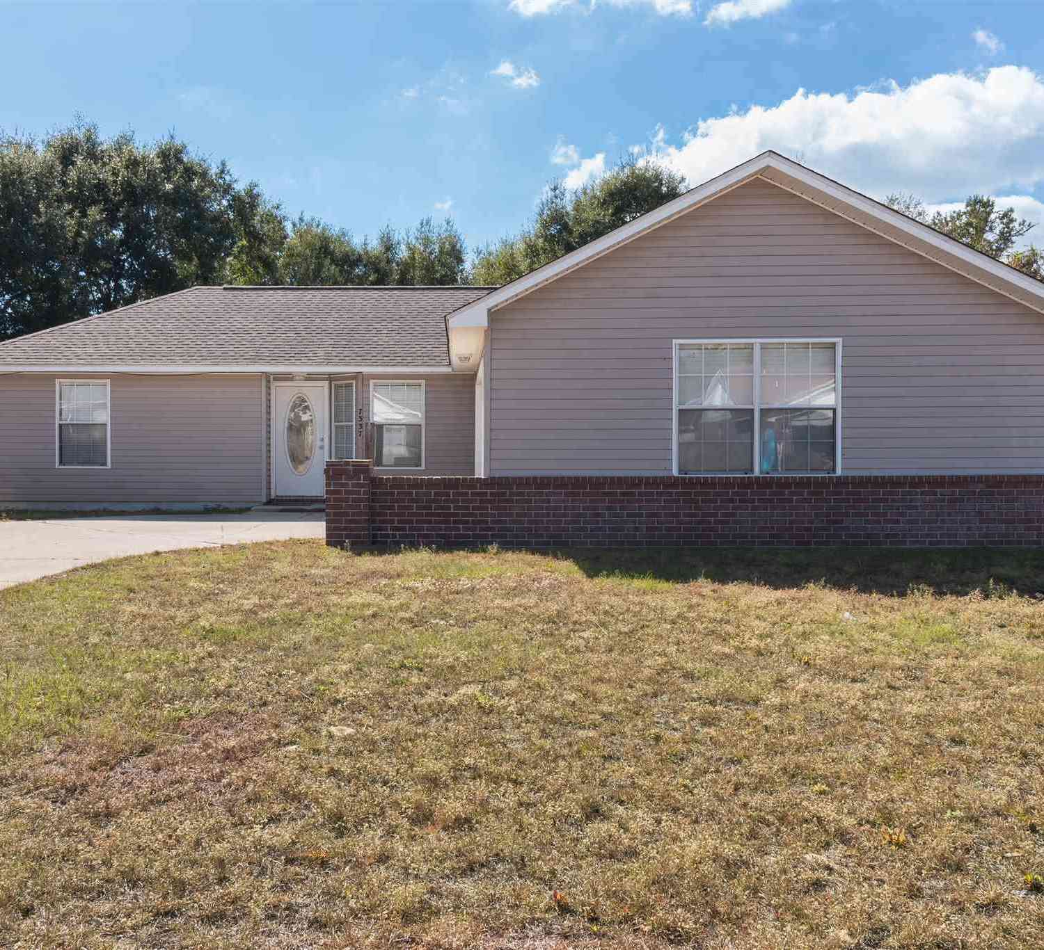 Homes For Sale - 7337 Westminster Dr<br/> Navarre, FL 32566
