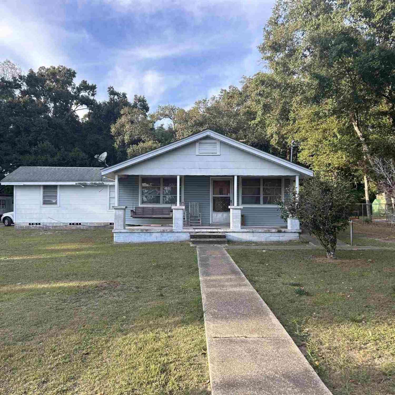 Homes For Sale - 36 E Marshall Ln<br/> Pensacola, FL 32505