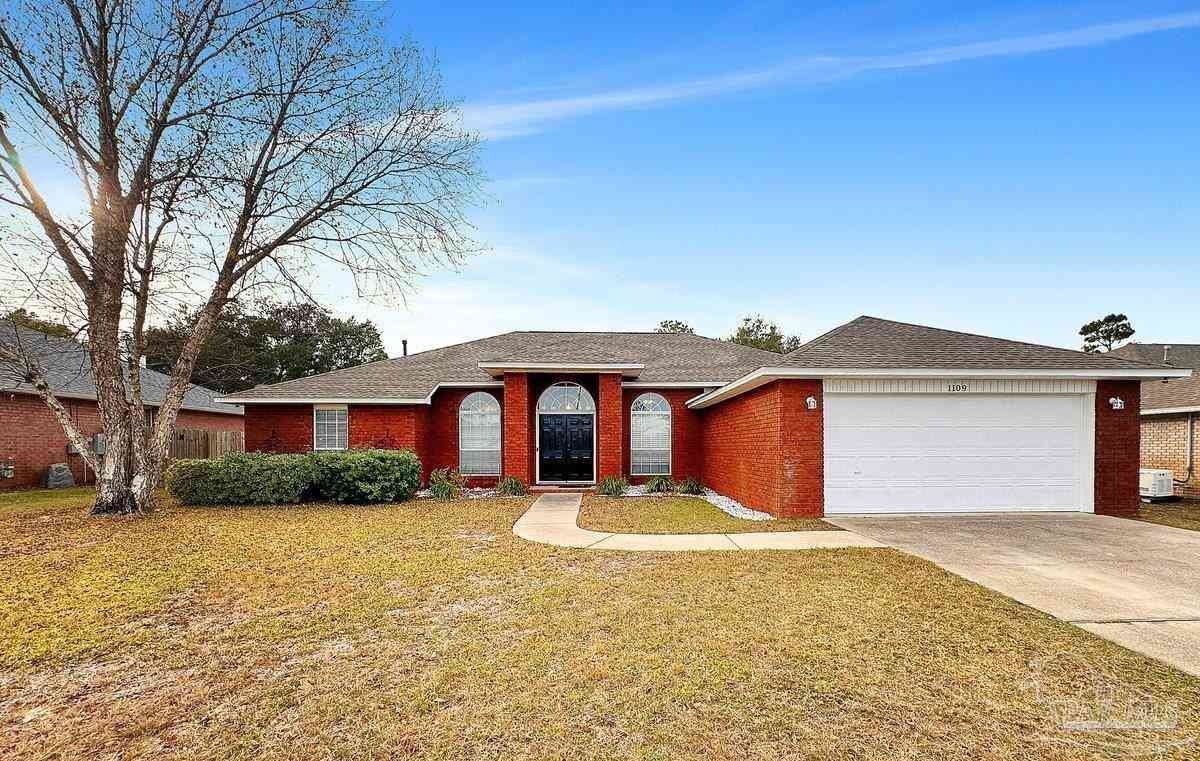 Homes For Sale - 1109 Freeboard Blvd<br/> Pensacola, FL 32507