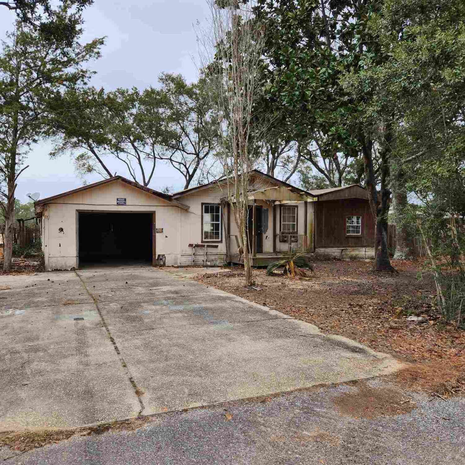 Vacant Land For Sale - 5960 Capitol Dr<br/> Gulf Breeze, FL 32563