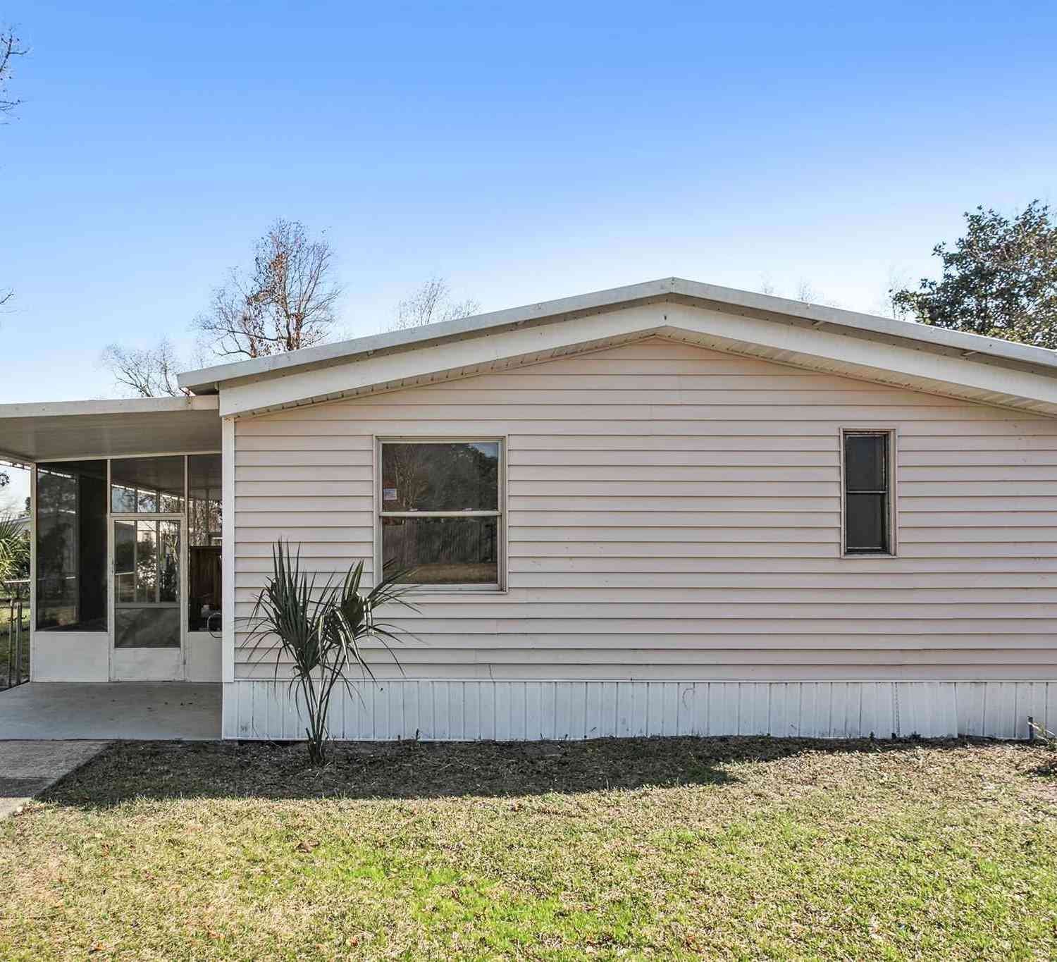 Mobile Home For Sale - 8547 San Miguel Calzada<br/> Pensacola, FL 32507