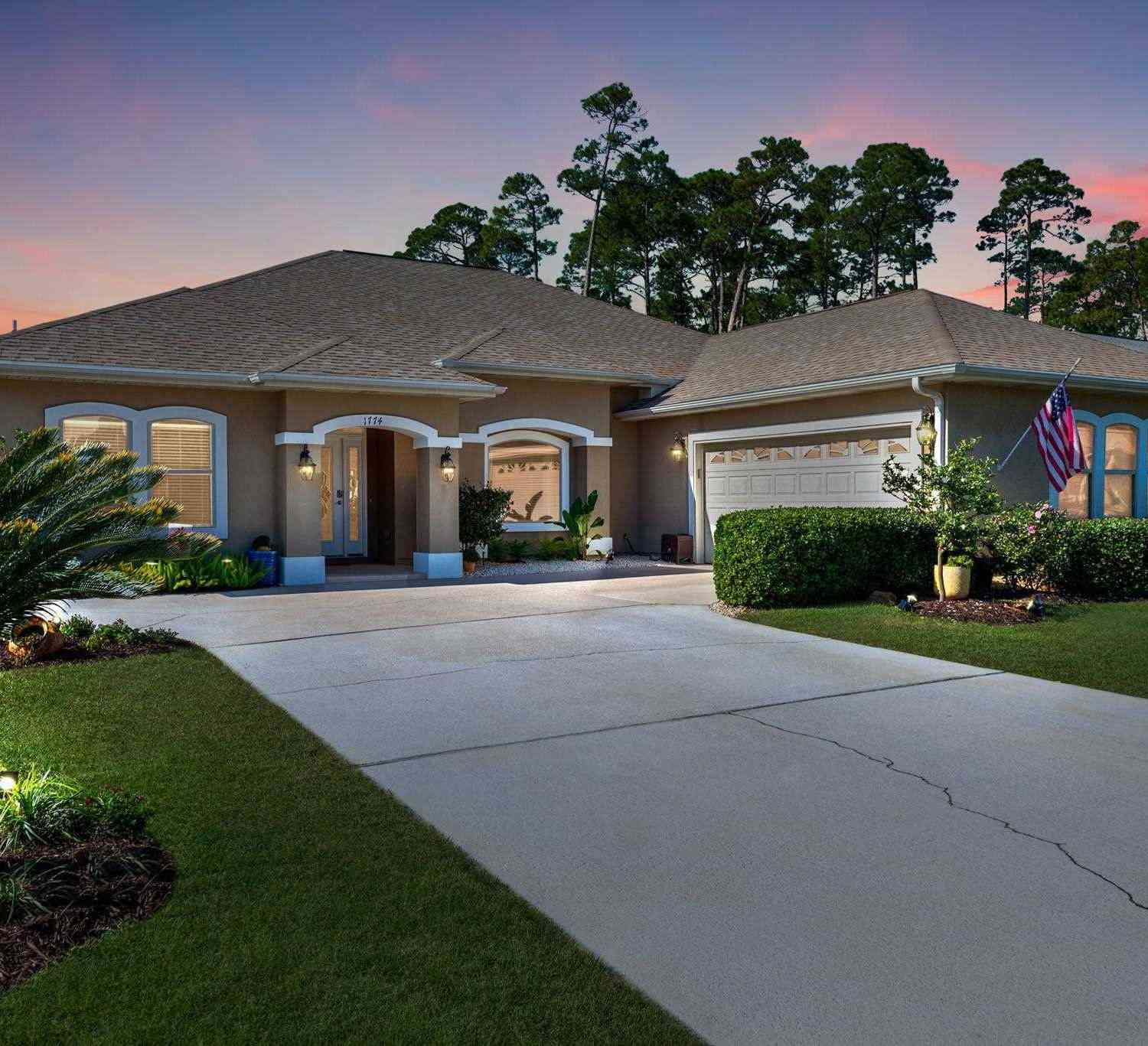 Homes For Sale - 1774 Ravenna Dr<br/> Navarre, FL 32566