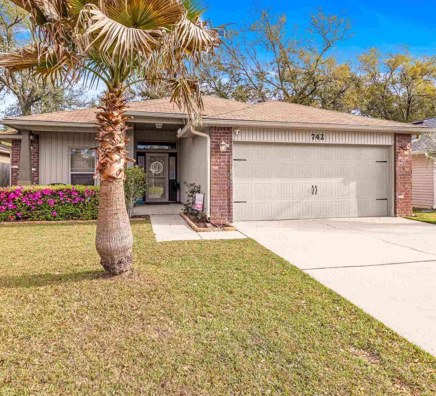 Homes For Sale - 742 Forgotten Creek Ln<br/> Pensacola, FL 32514