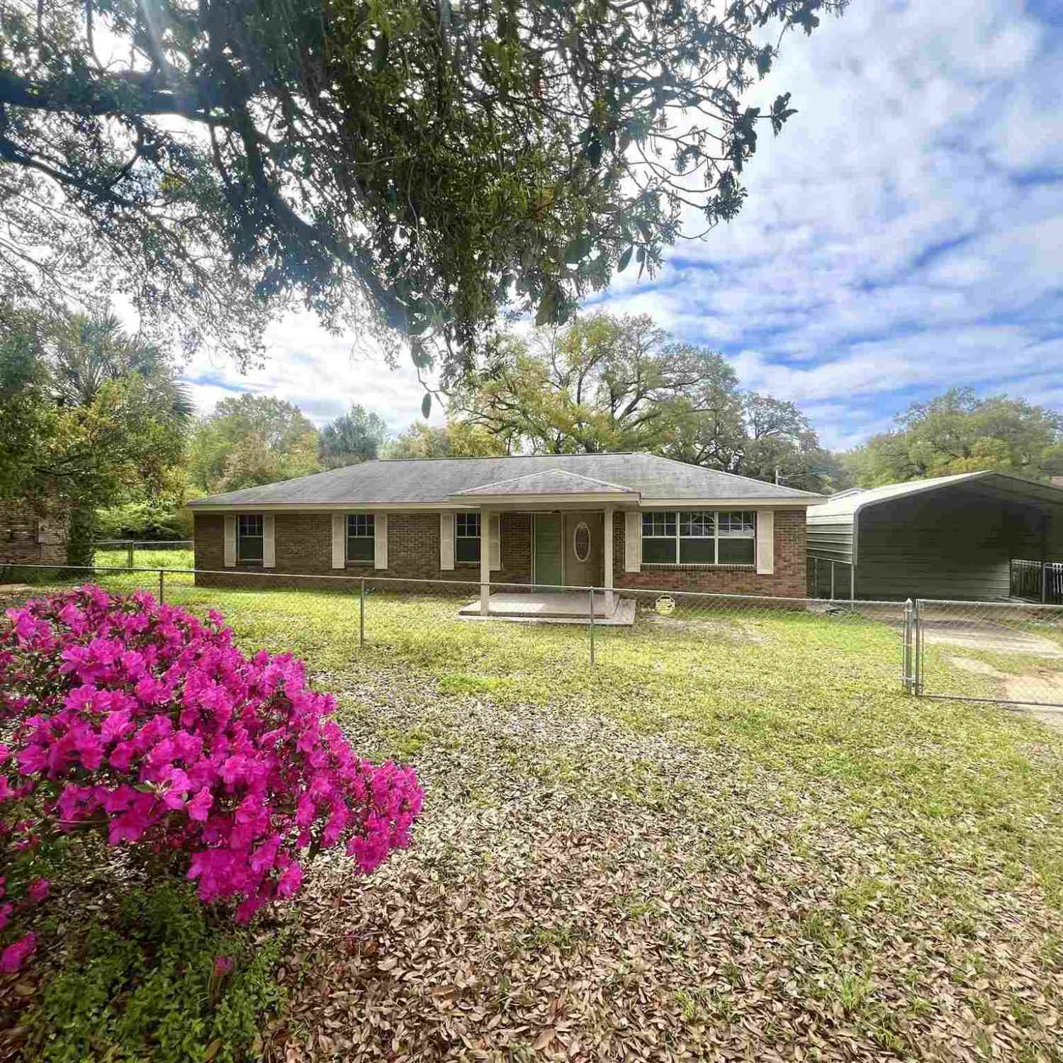 Homes For Sale - 103 Tonawanda Dr<br/> Pensacola, FL 32506