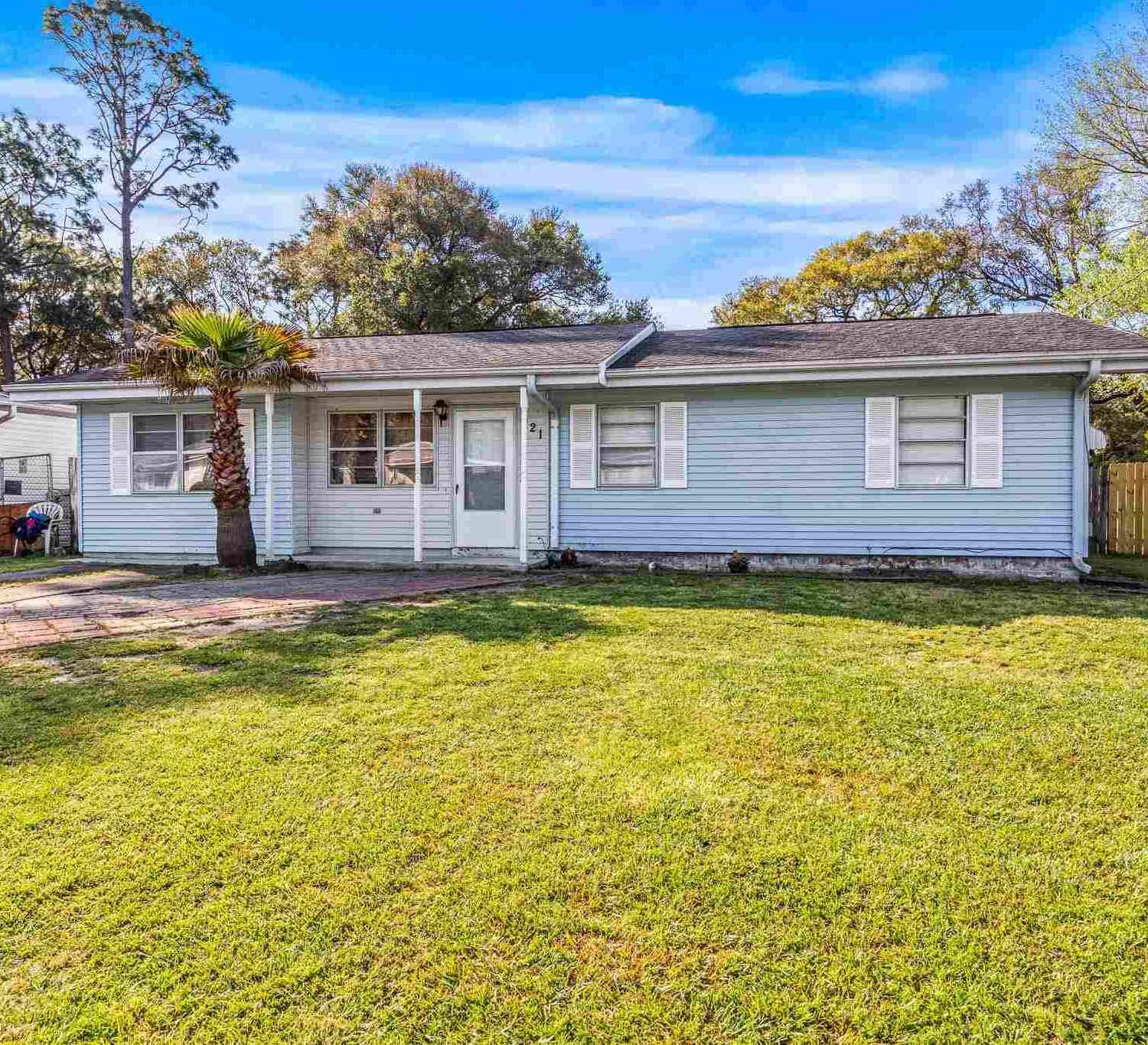 Homes For Sale - 921 Medford Ave<br/> Pensacola, FL 32505