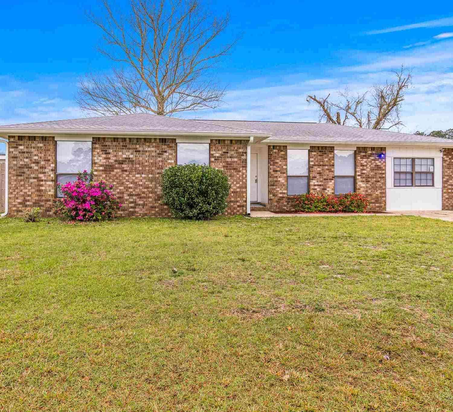 Homes For Sale - 528 Tampico Ter<br/> Pensacola, FL 32506
