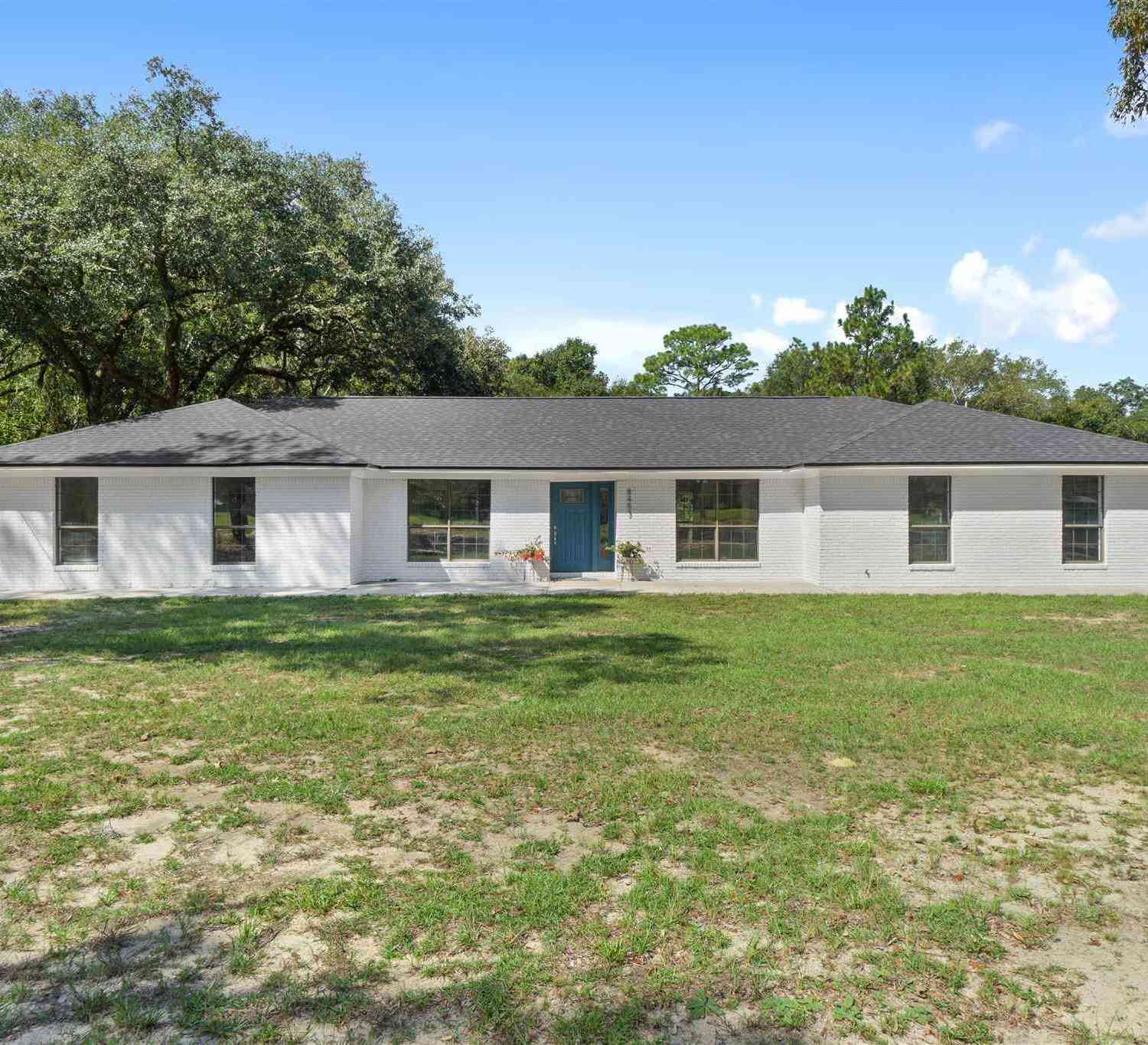 Homes For Sale - 8453 Alta Vista Dr<br/> Pensacola, FL 32526