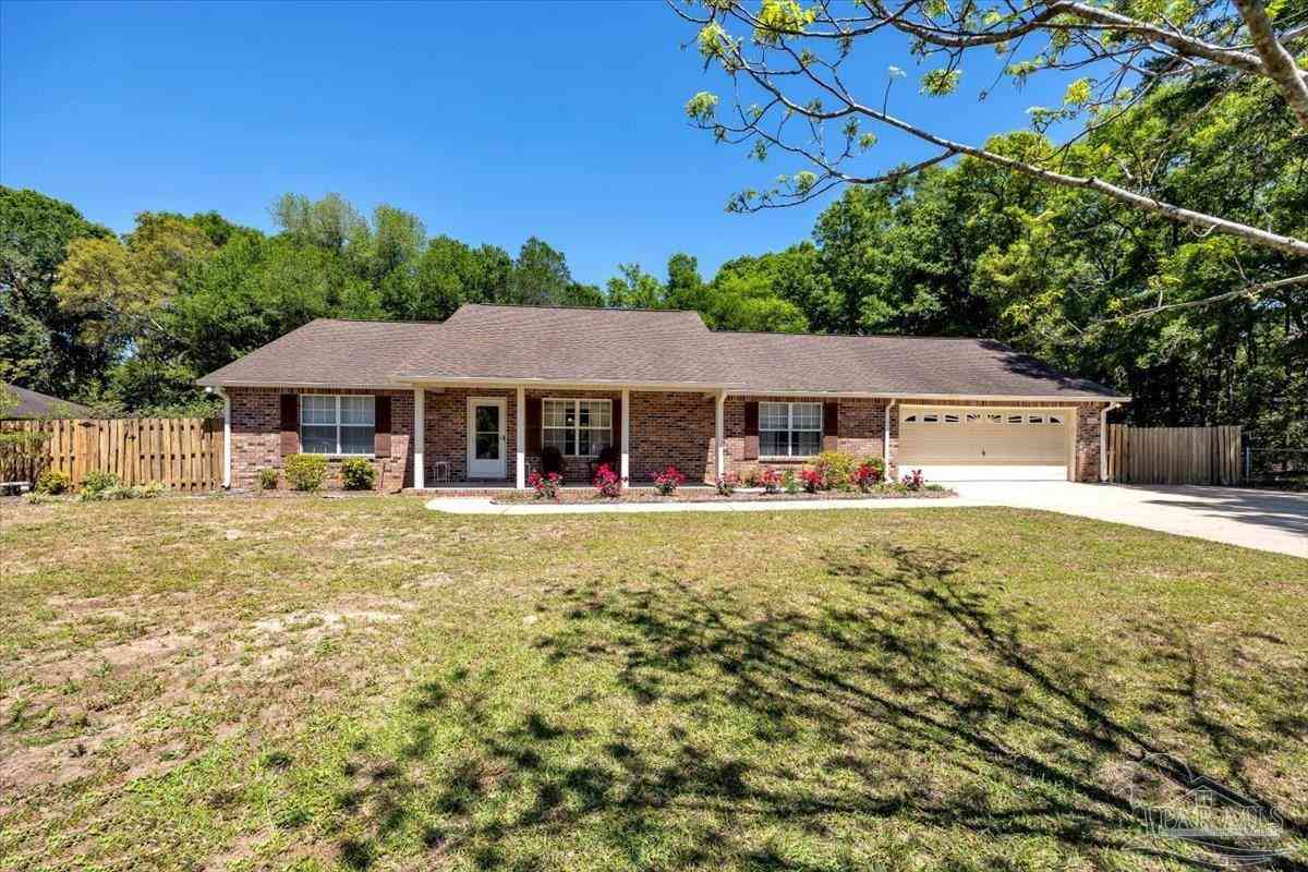 Homes For Sale - 5682 Berryhill Rd<br/> Milton, FL 32570