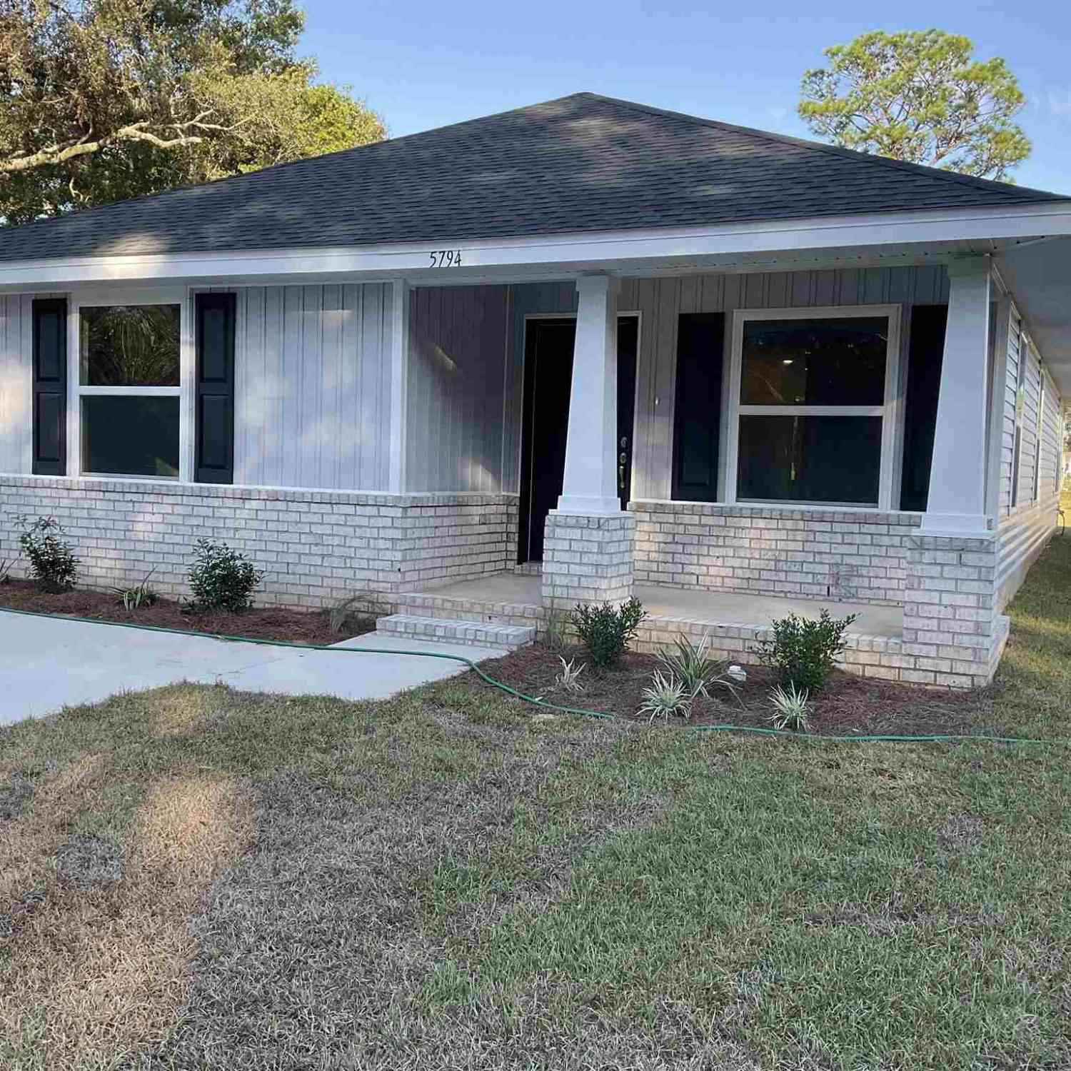Homes For Sale - 5794 Muldoon Rd #2A<br/> Pensacola, FL 32526