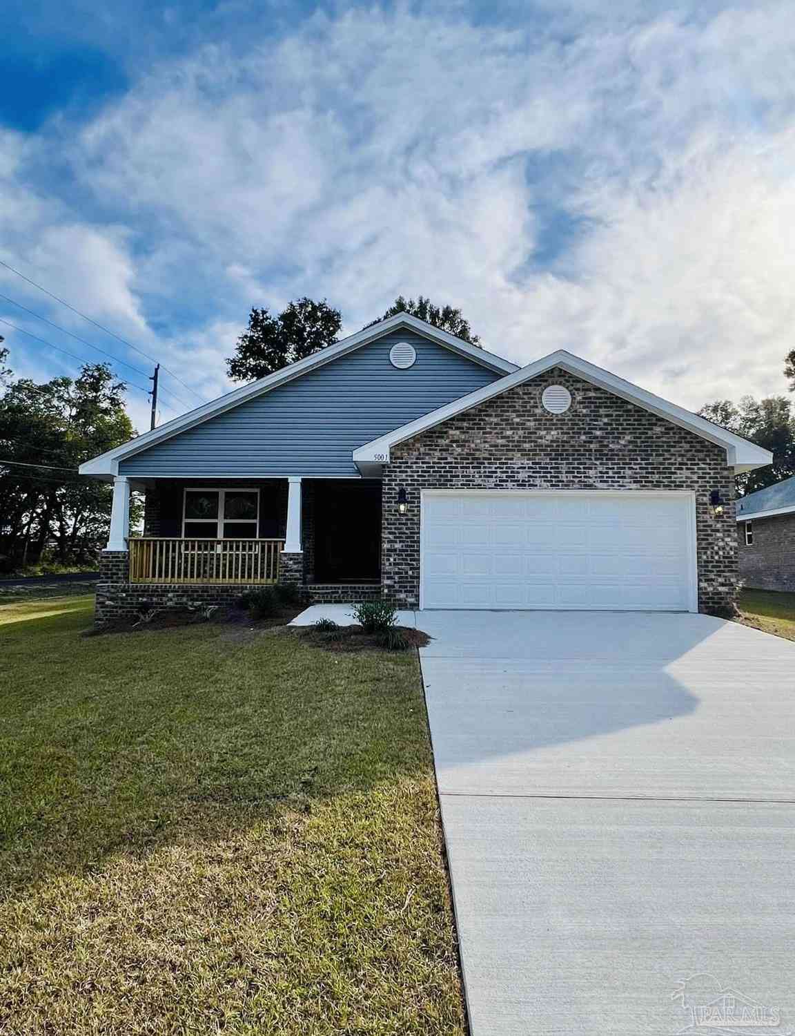 Homes For Sale - 605 Halcyon Cir #2A<br/> Pensacola, FL 32506