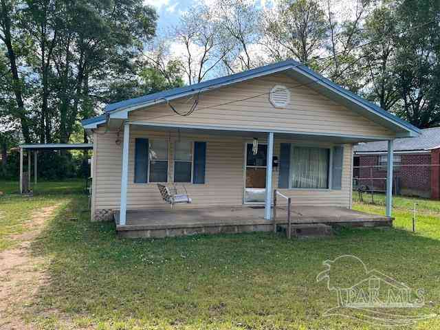 Homes For Sale - 74 Martin St<br/> Atmore, AL 36502
