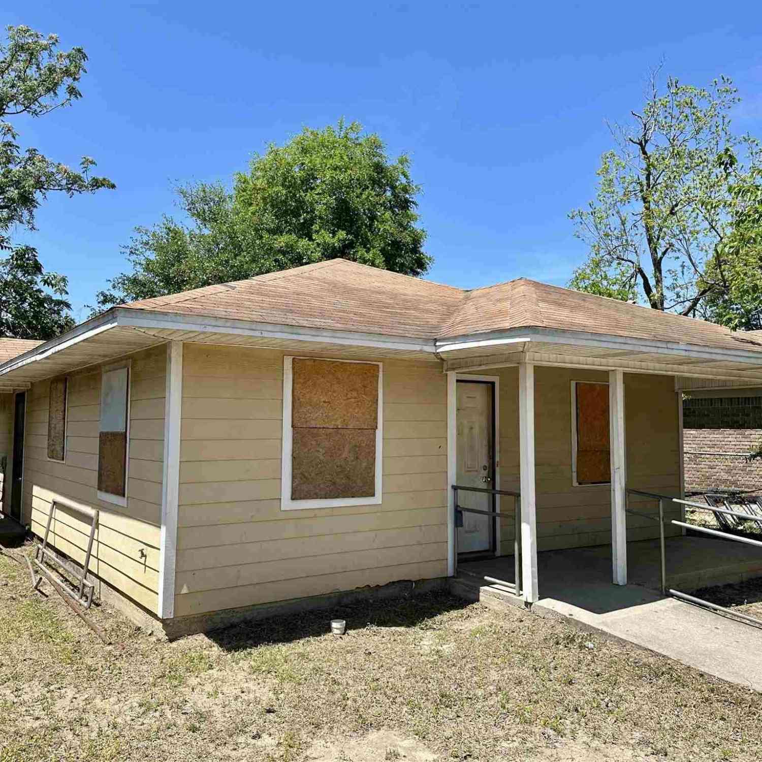 Homes For Sale - 2513 N Y St<br/> Pensacola, FL 32505