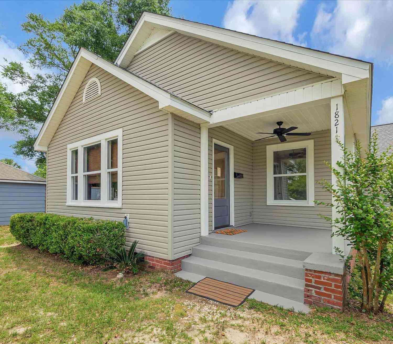 Homes For Sale - 1821 E Avery St<br/> Pensacola, FL 32503