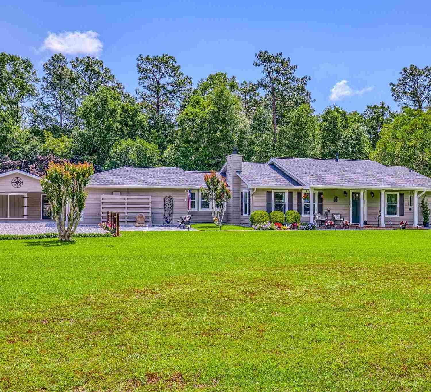 Homes For Sale - 5970 Curtis Rd<br/> Pace, FL 32571