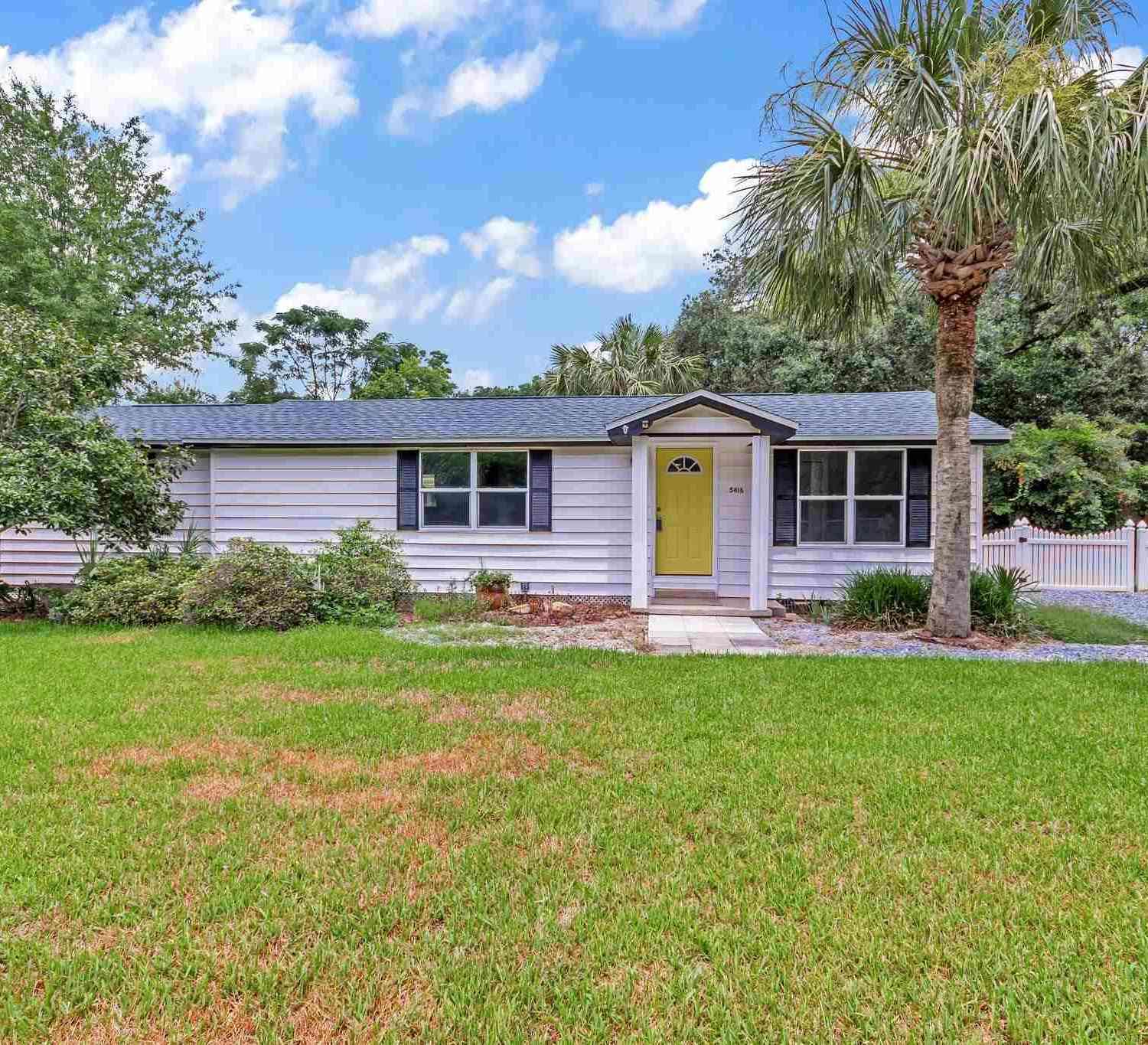 Homes For Sale - 5416 Pipeline Rd<br/> Pensacola, FL 32505