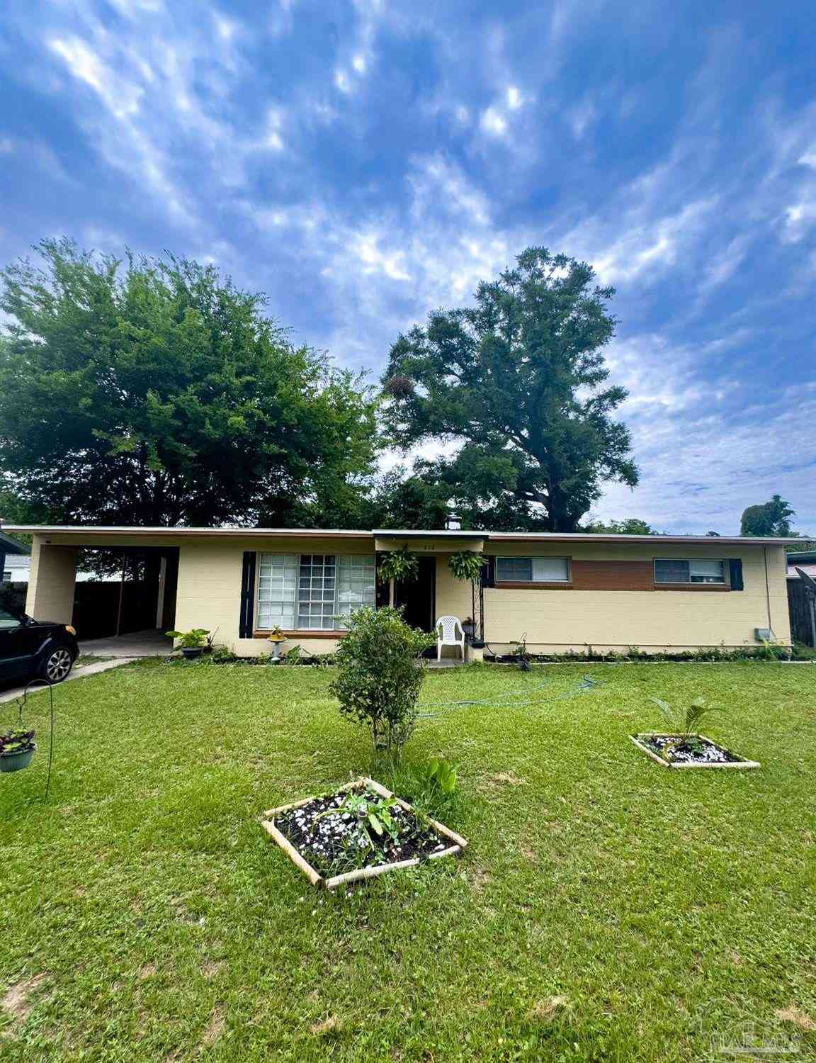 Homes For Sale - 212 Ruby Ave<br/> Pensacola, FL 32505