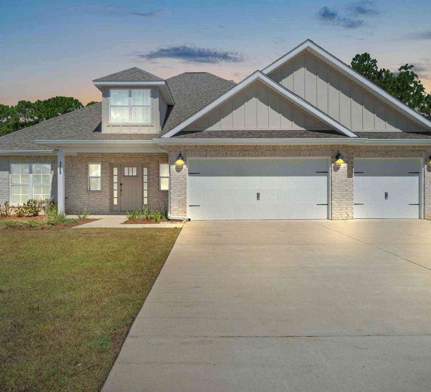 Homes For Sale - 1489 Areca Palm Dr<br/> Gulf Breeze, FL 32563