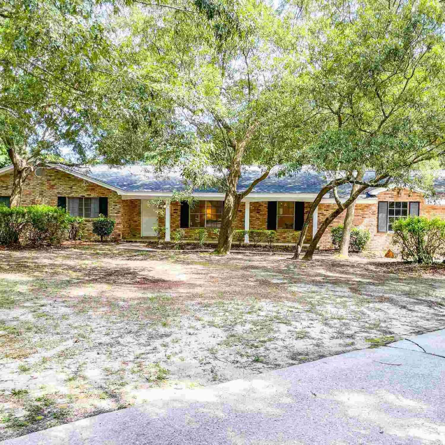 Homes For Sale - 4730 Abercrombie Cir<br/> Pensacola, FL 32504