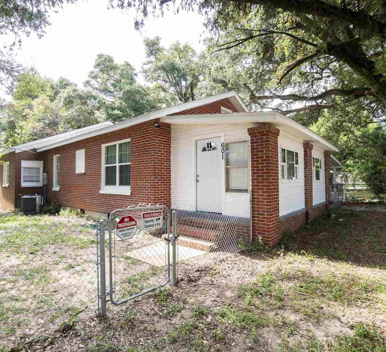 Homes For Sale - 601 N Green St<br/> Pensacola, FL 32505