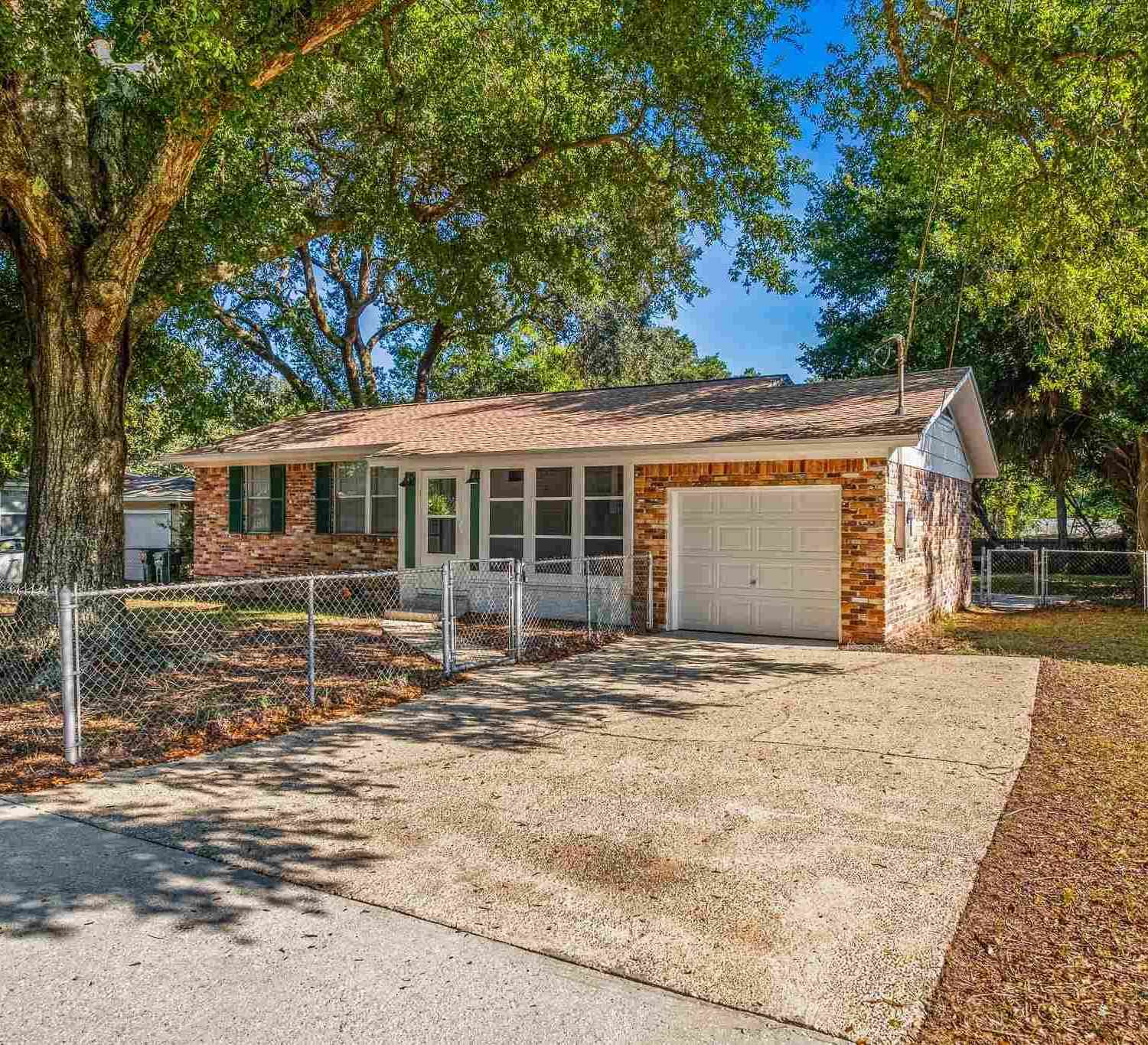 Homes For Sale - 210 Ada Wilson Ave<br/> Pensacola, FL 32507