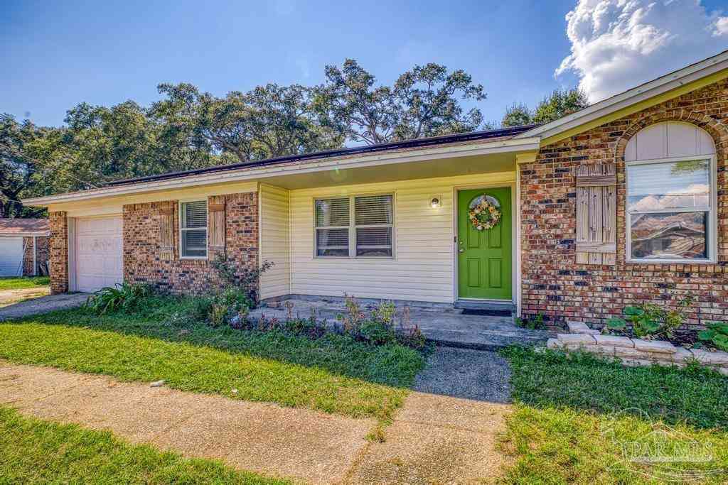 Homes For Sale - 4975 La Ventana Ct<br/> Pensacola, FL 32526