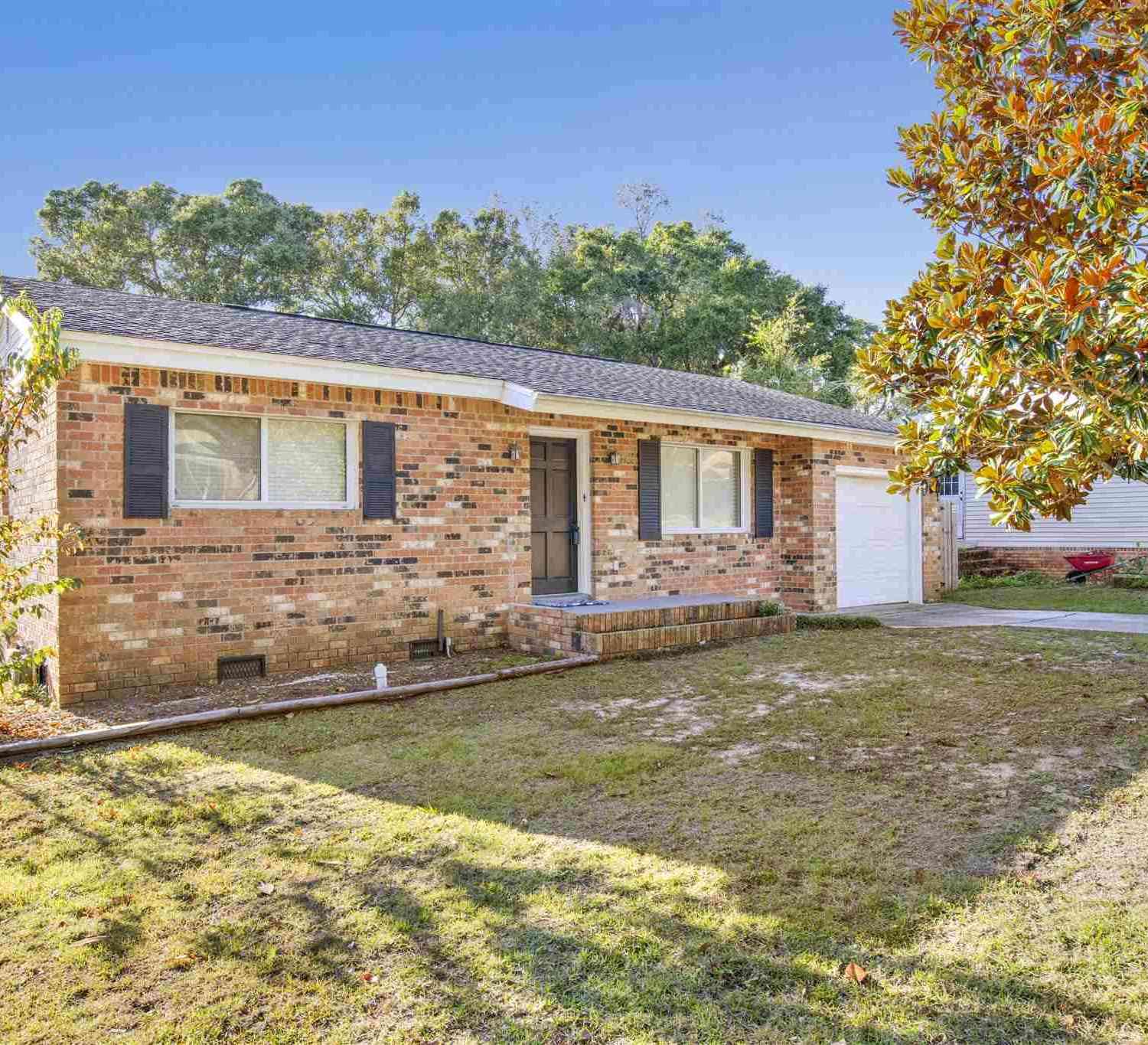 Homes For Sale - 2885 Logan Dr<br/> Pensacola, FL 32503
